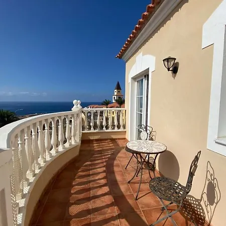 Villa Cush